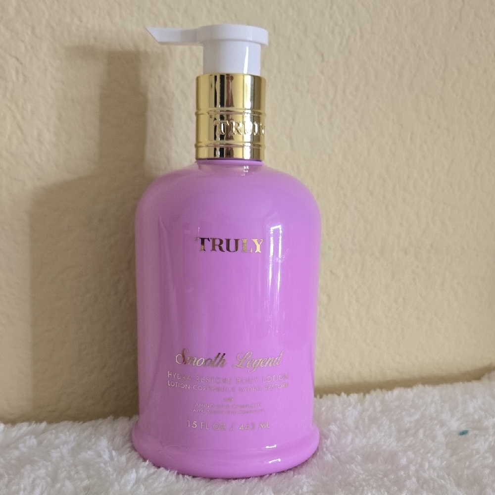 TRULY Smooth Legend Lotion in Pink with Gold Accents